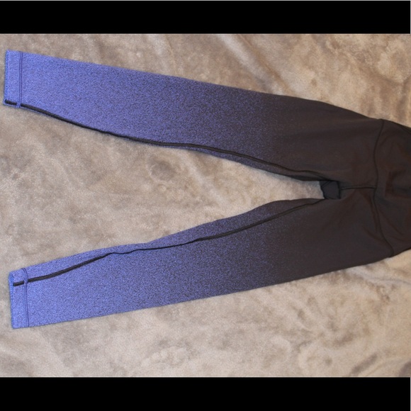 Lulu lemon leggings never worn - Picture 2 of 3